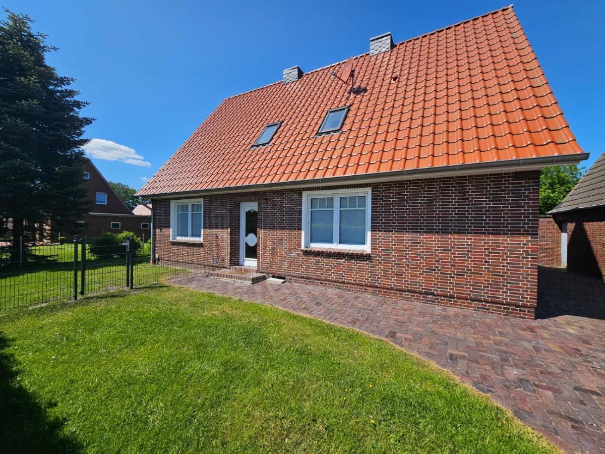 Ferienhaus Uttied Berumbur Экстерьер фото